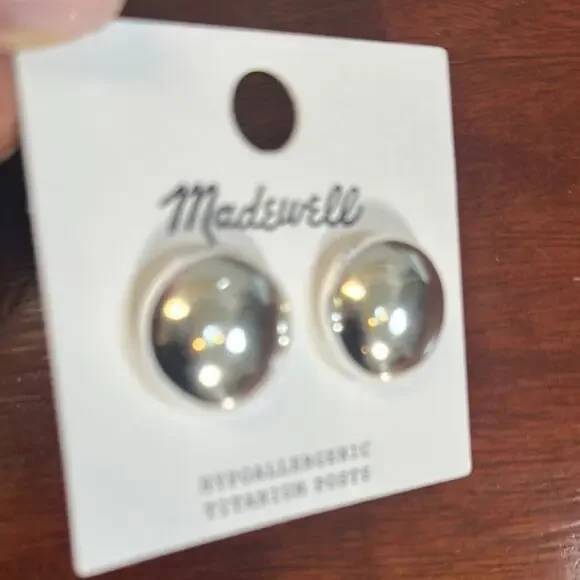 Madewell Button Stud Earrings Silver Dome Pierced NWT - Picture 2 of 6